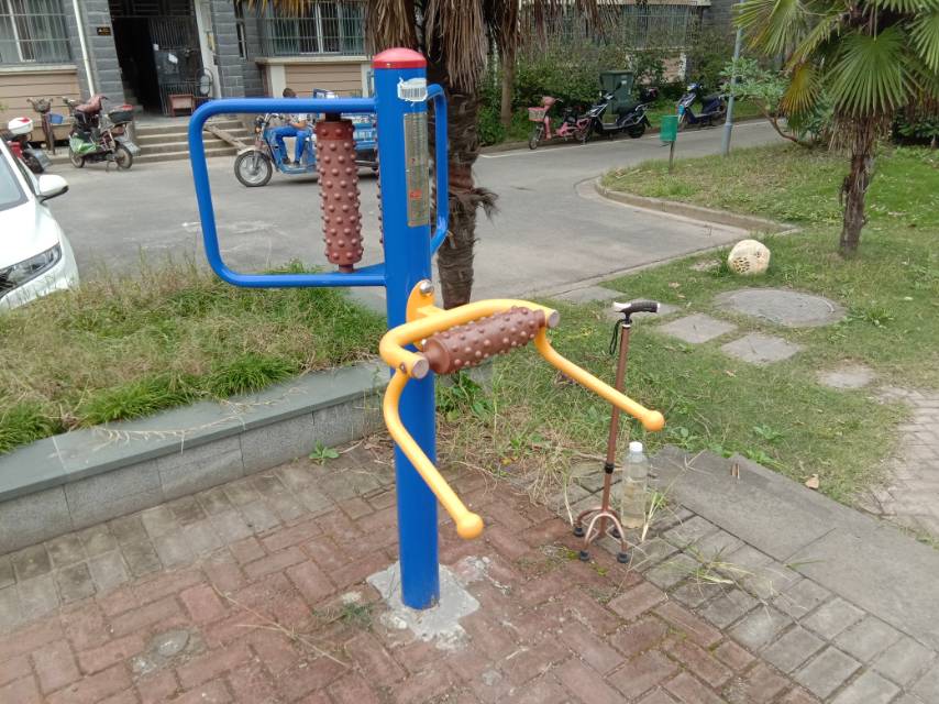 腰背按摩器