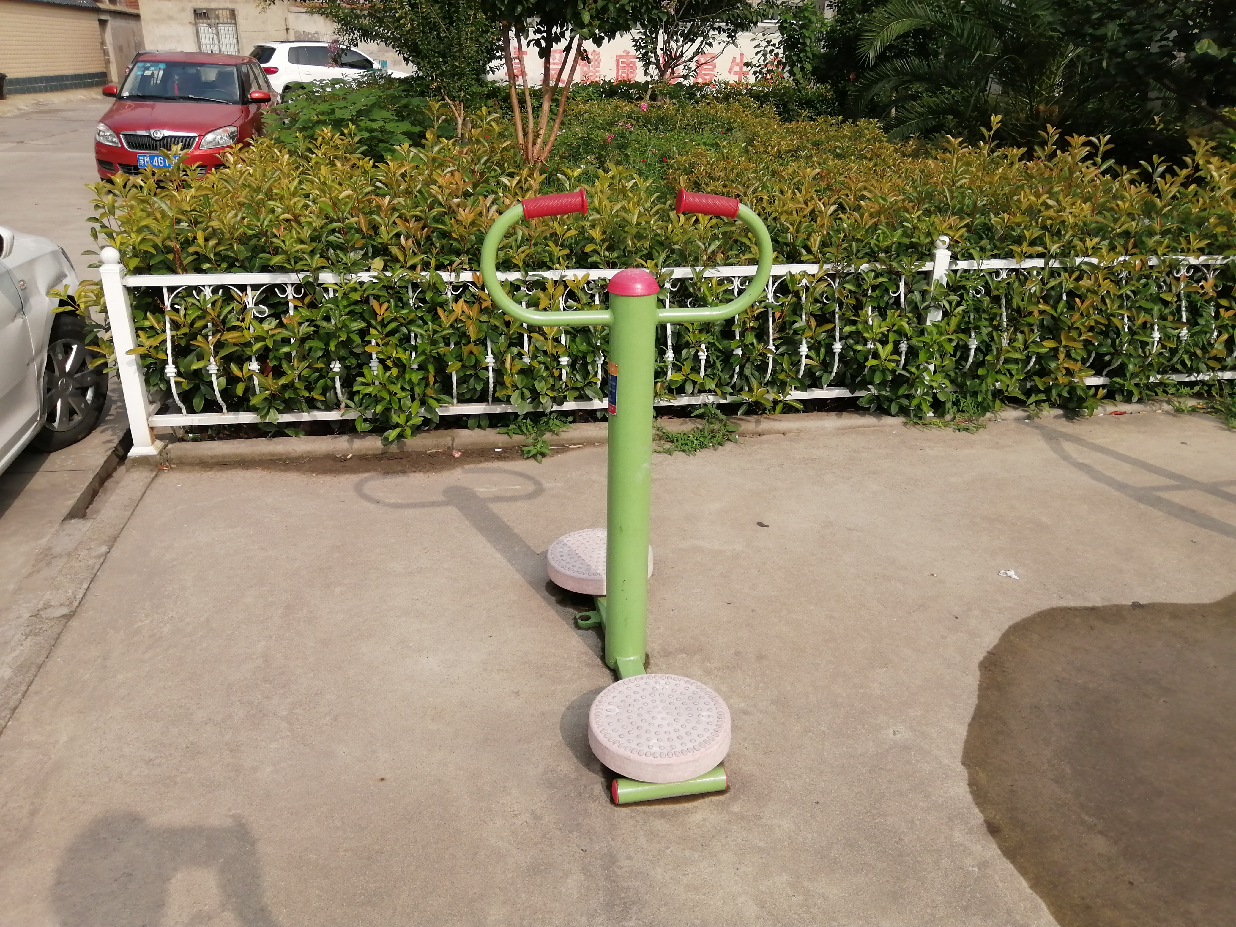 扭腰器