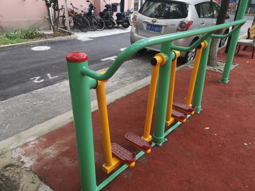 兩聯漫步機