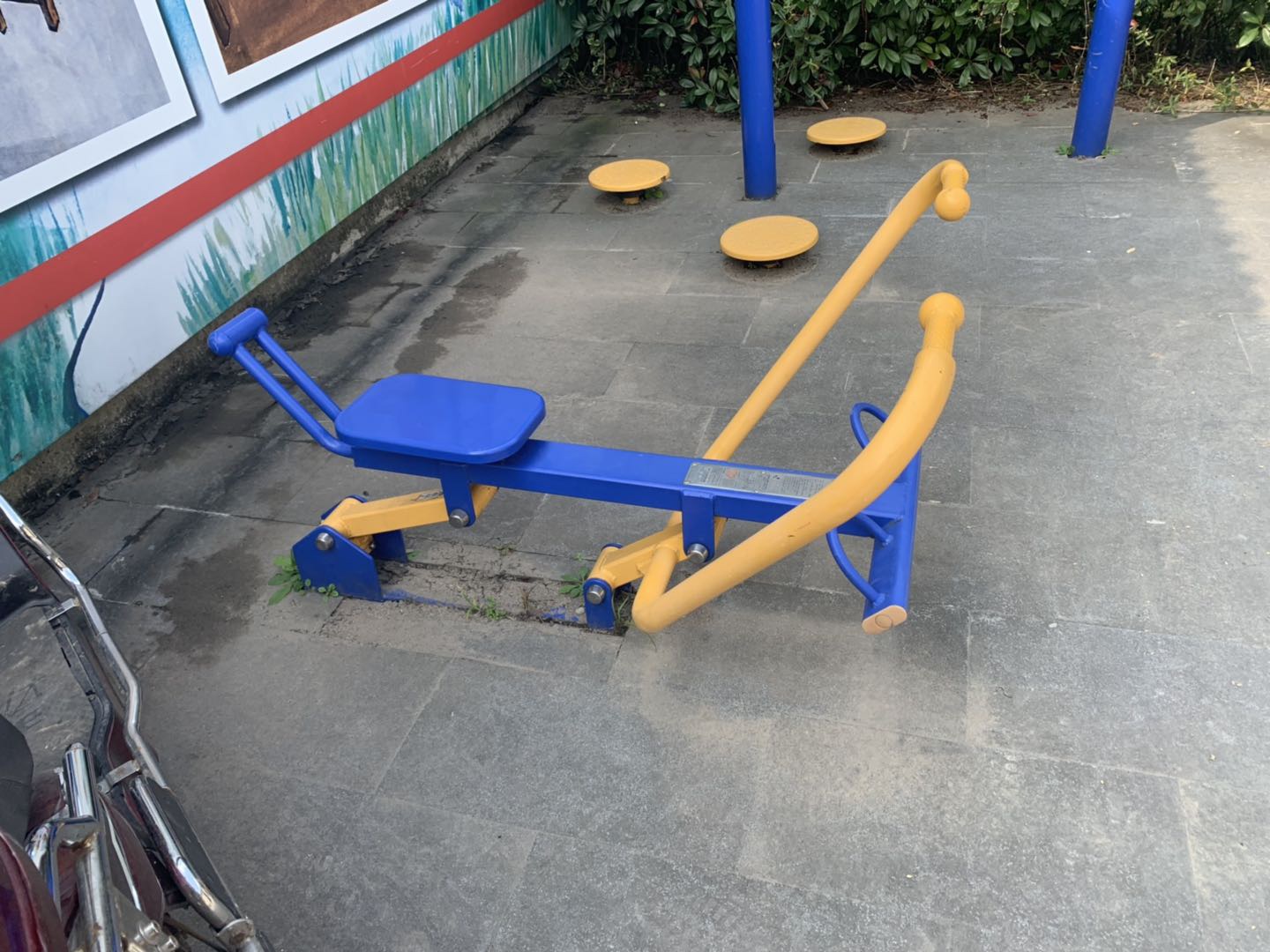 劃船器