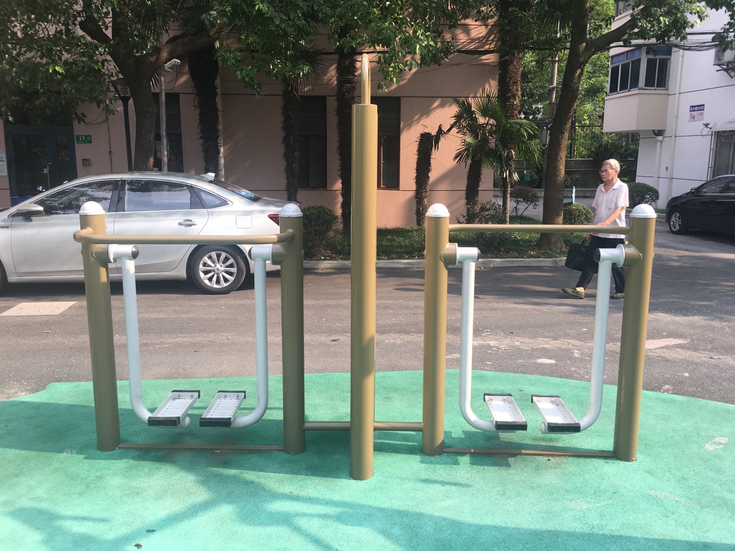 雙位漫步機
