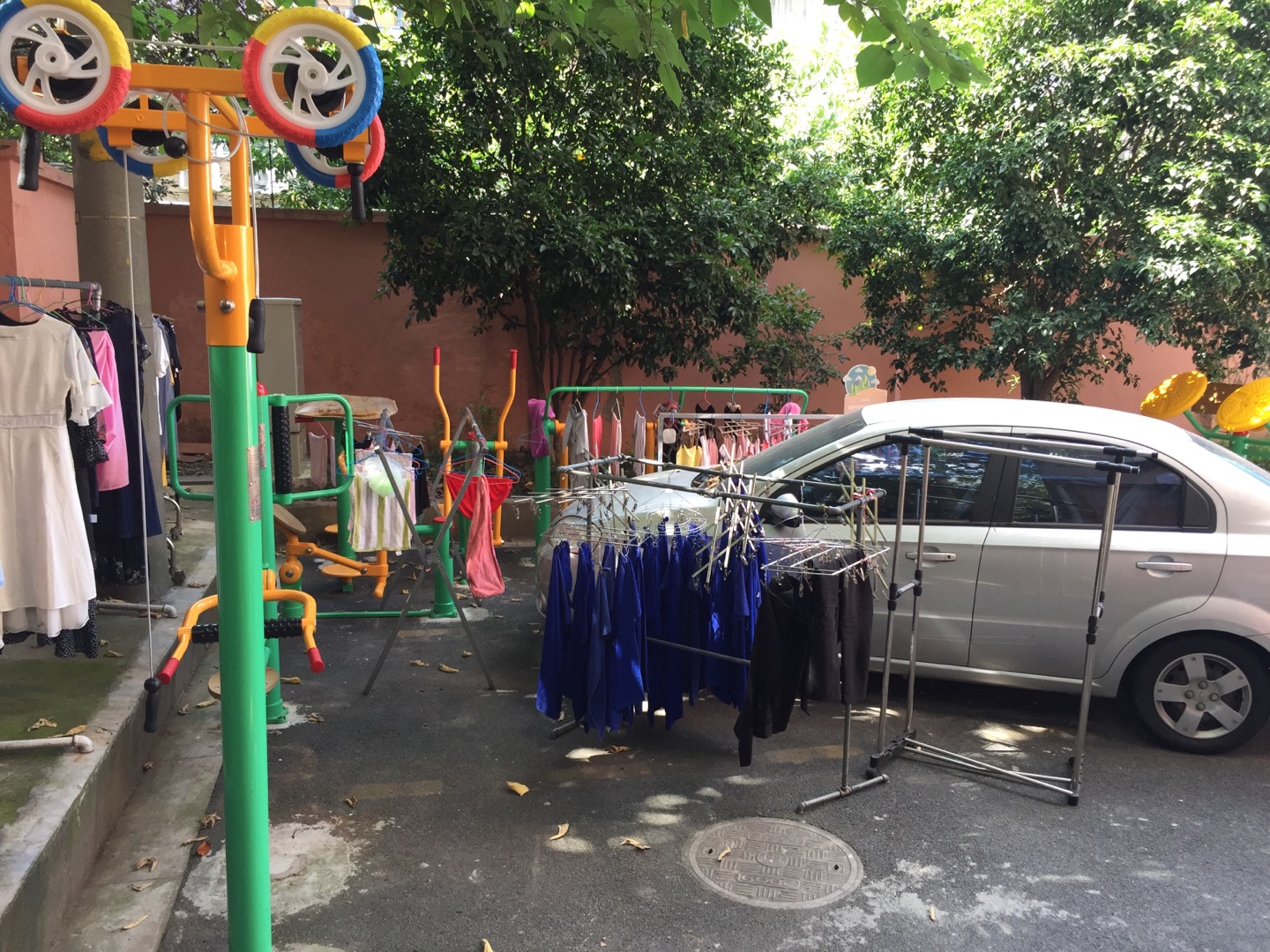 河南居委虹梅路2309弄小區健身點