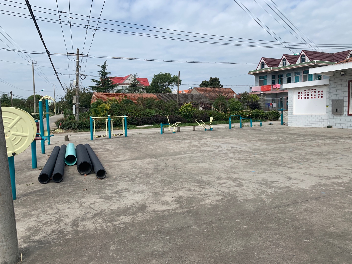 豎新鎮時橋村健身點二