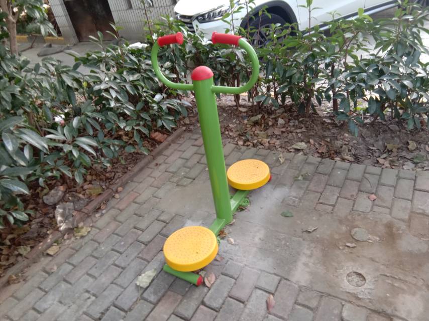 扭腰器