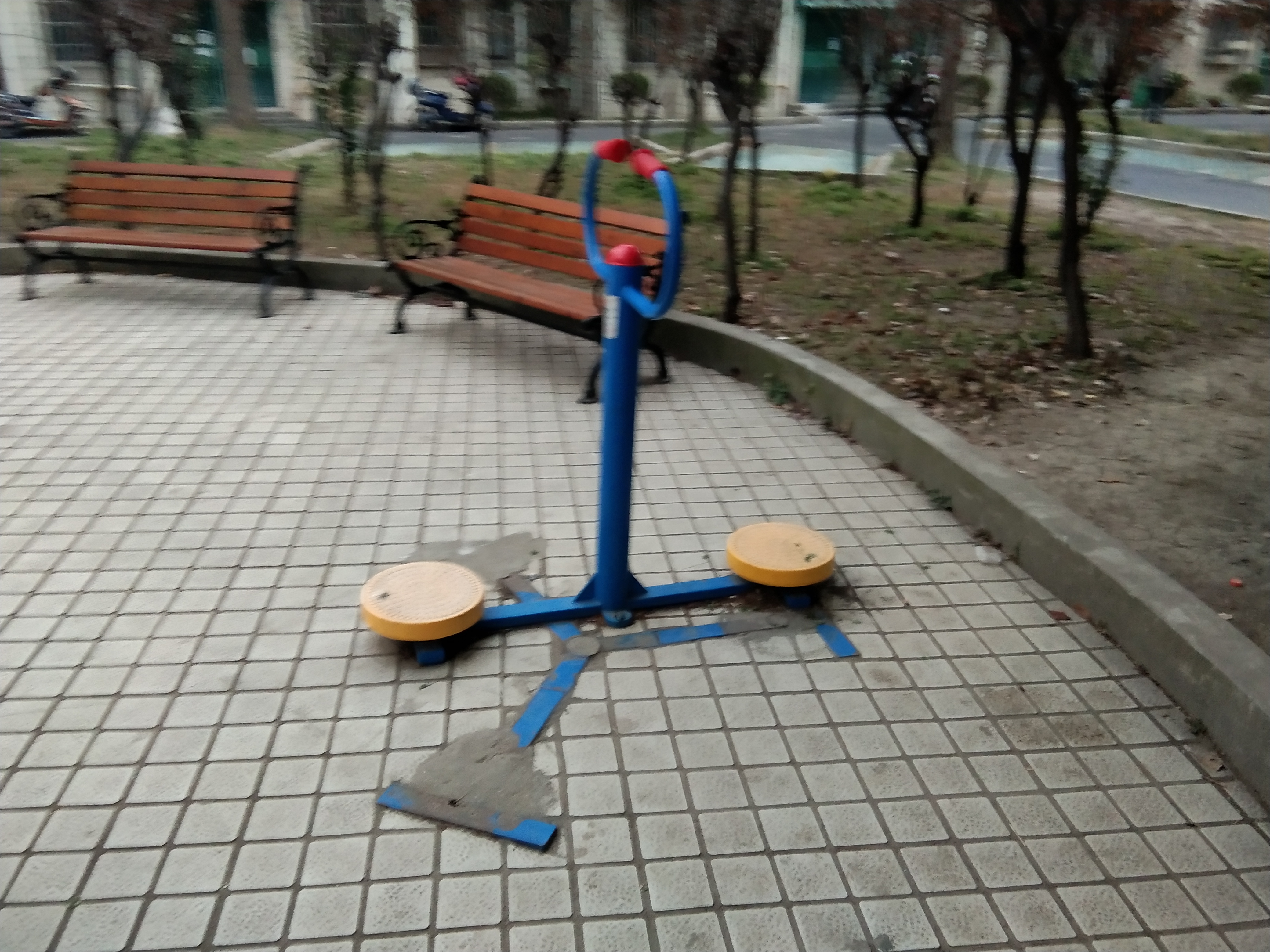 扭腰器