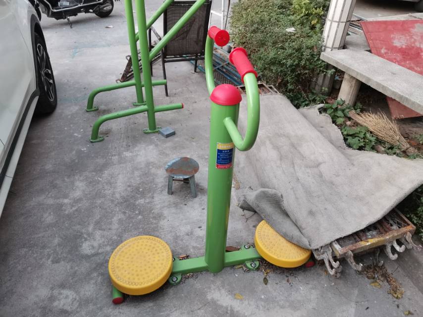 扭腰器