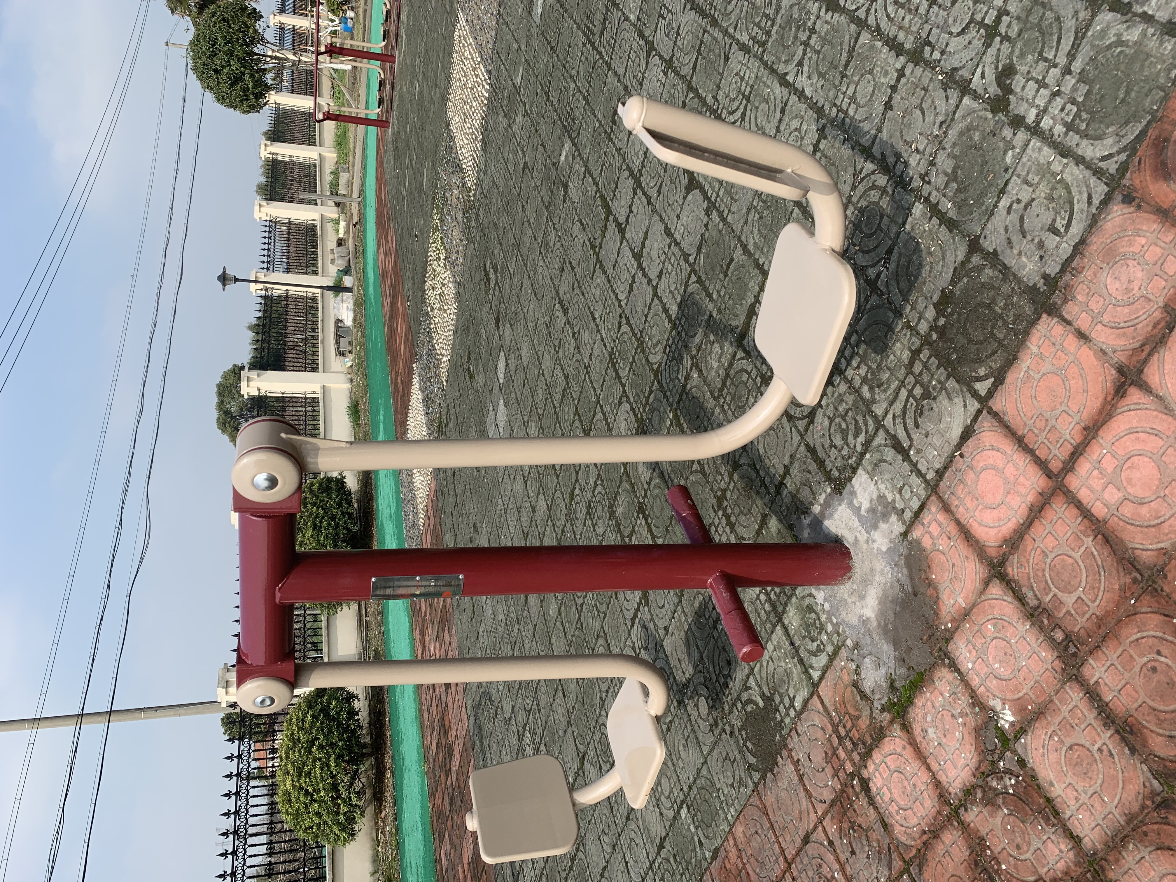 雙人坐蹬器
