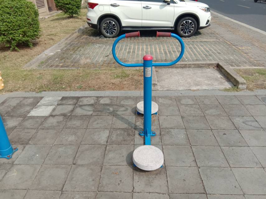 扭腰器