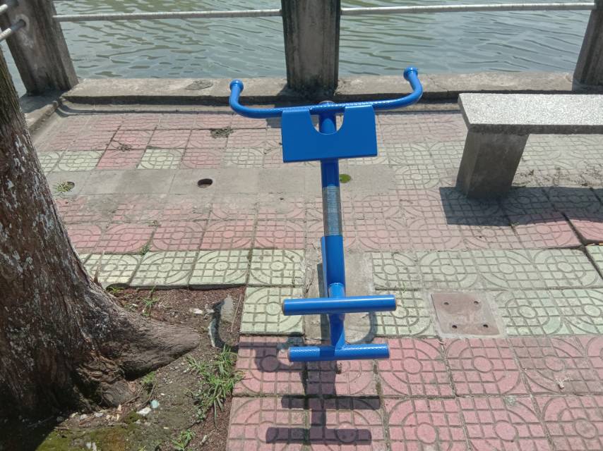 背肌訓練器