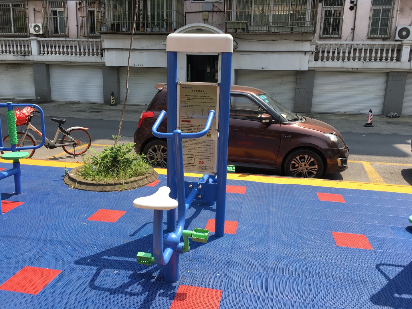雙立柱健身車