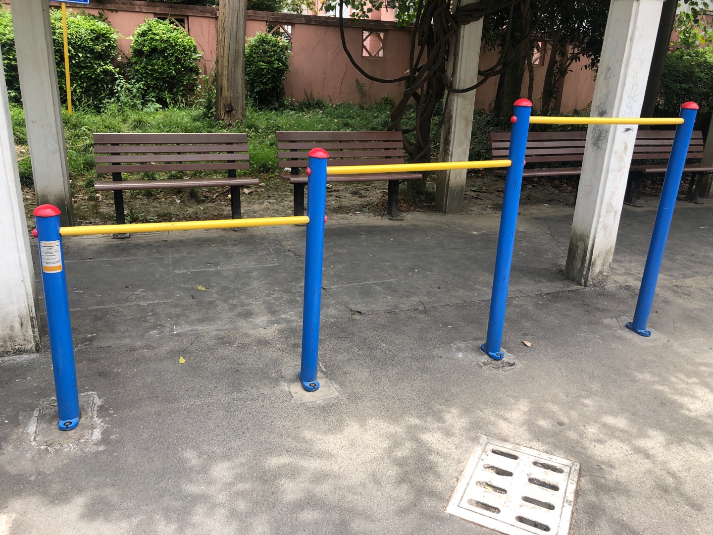 壓腿杠