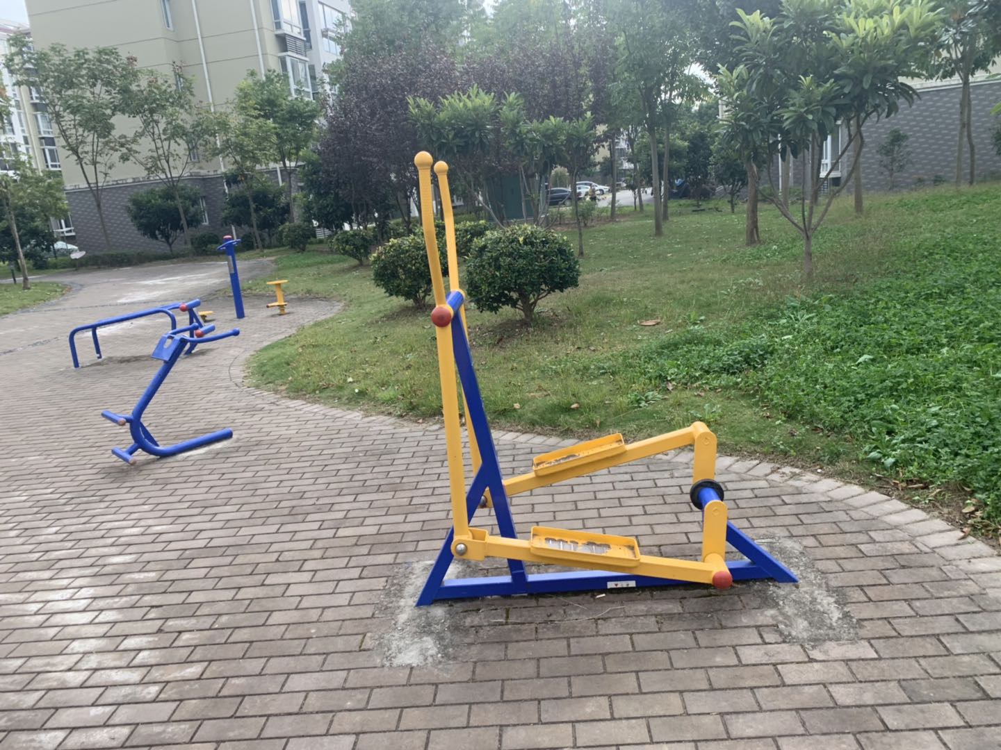 室外橢圓機