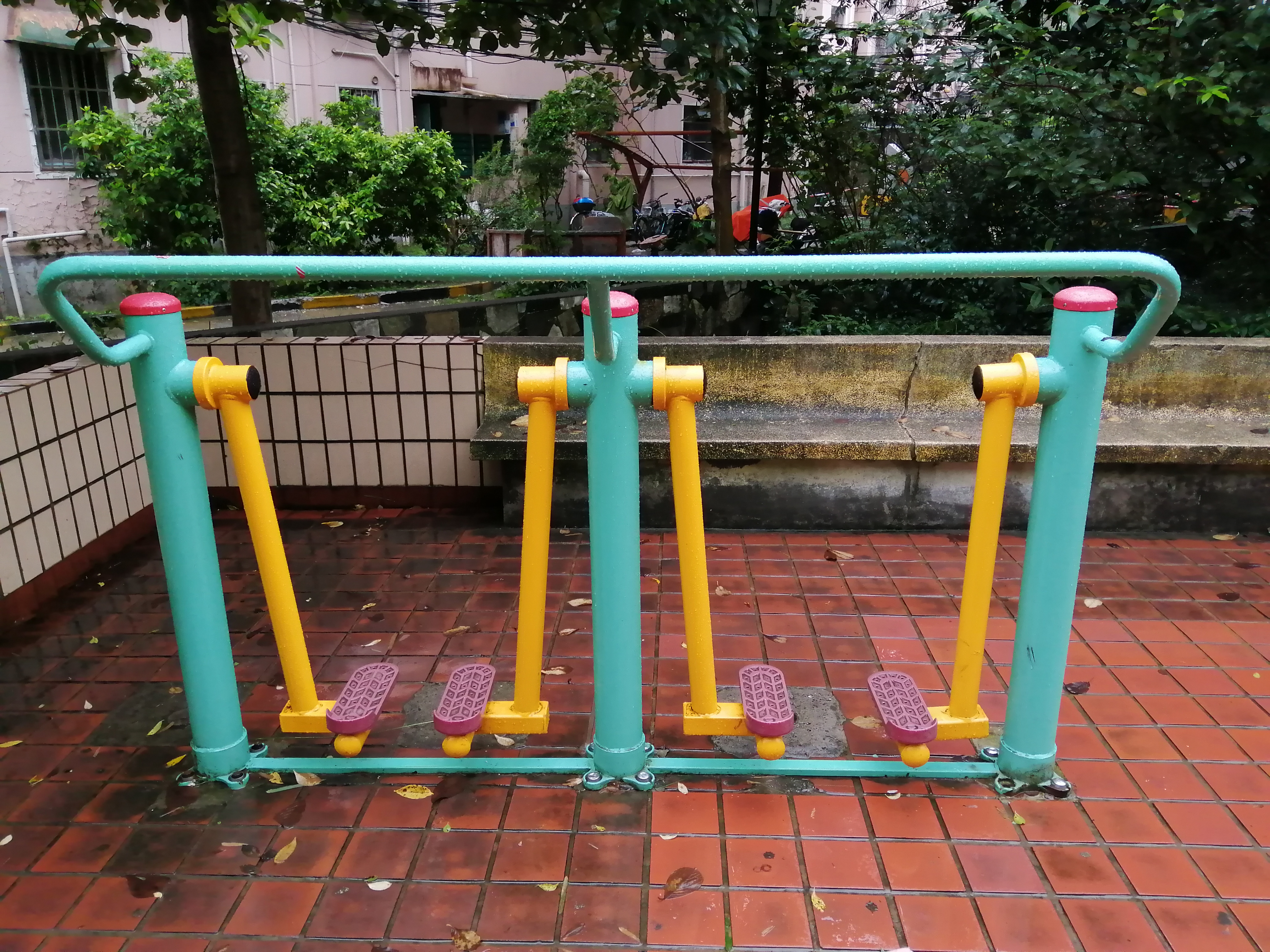 兩聯(lián)漫步機(jī)
