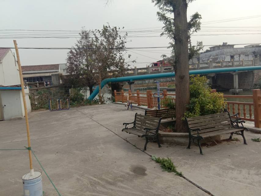 先進村13組老年活動室內健身路徑