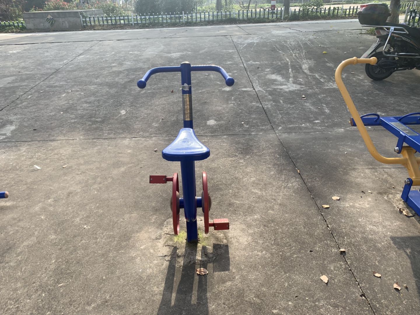 直立健身車