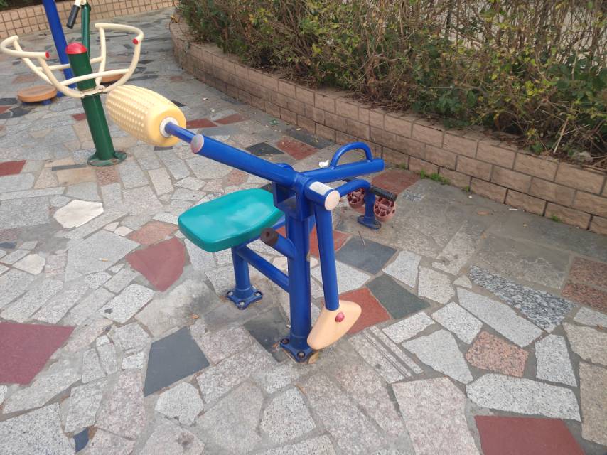 腰背按摩器