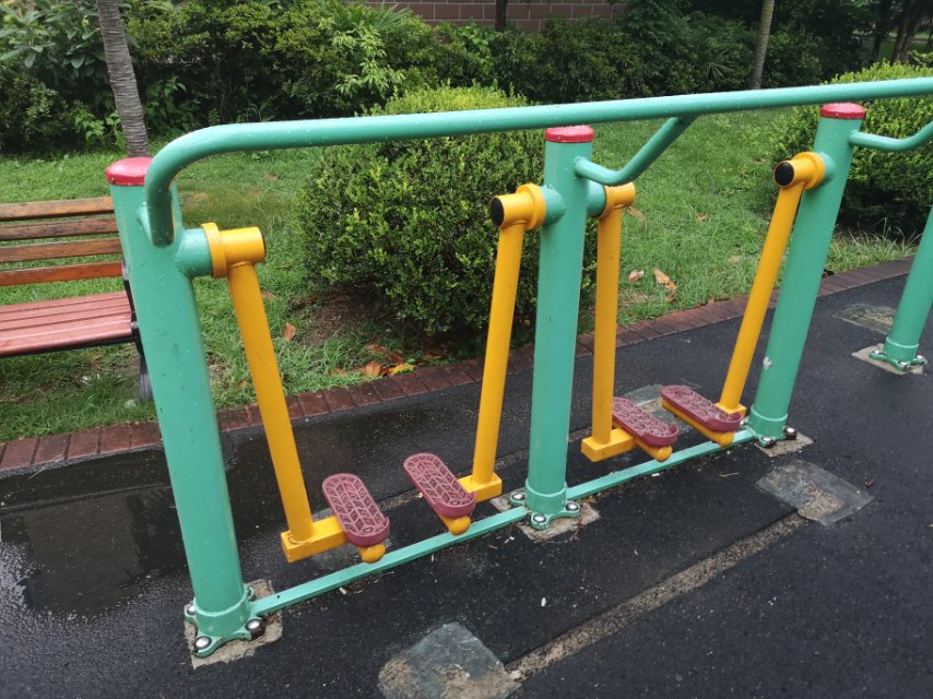 兩聯漫步機