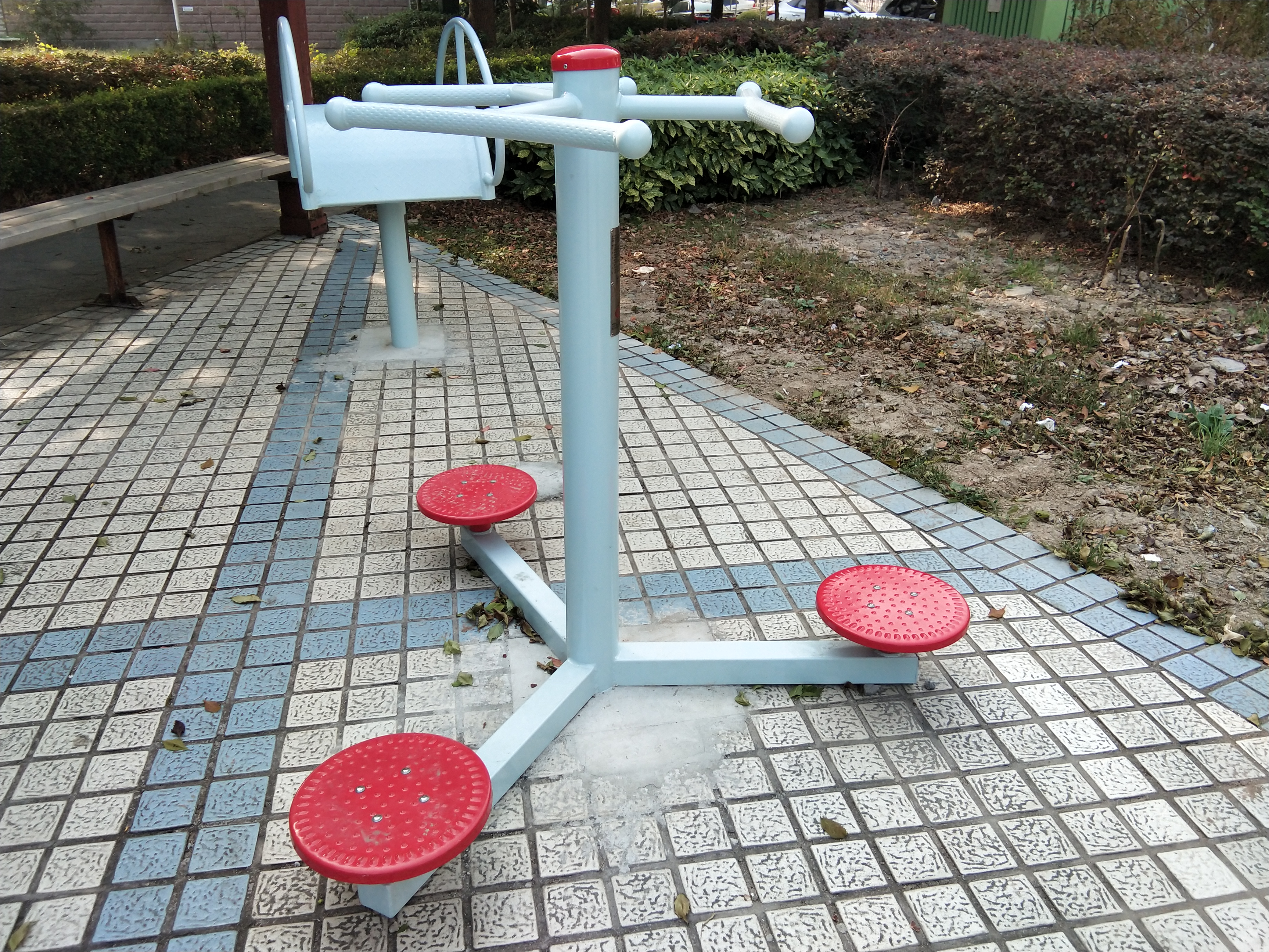 三位扭腰器