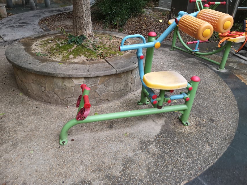 腹背鍛煉器
