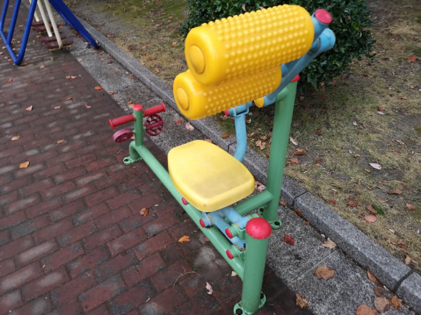 腹背鍛煉器