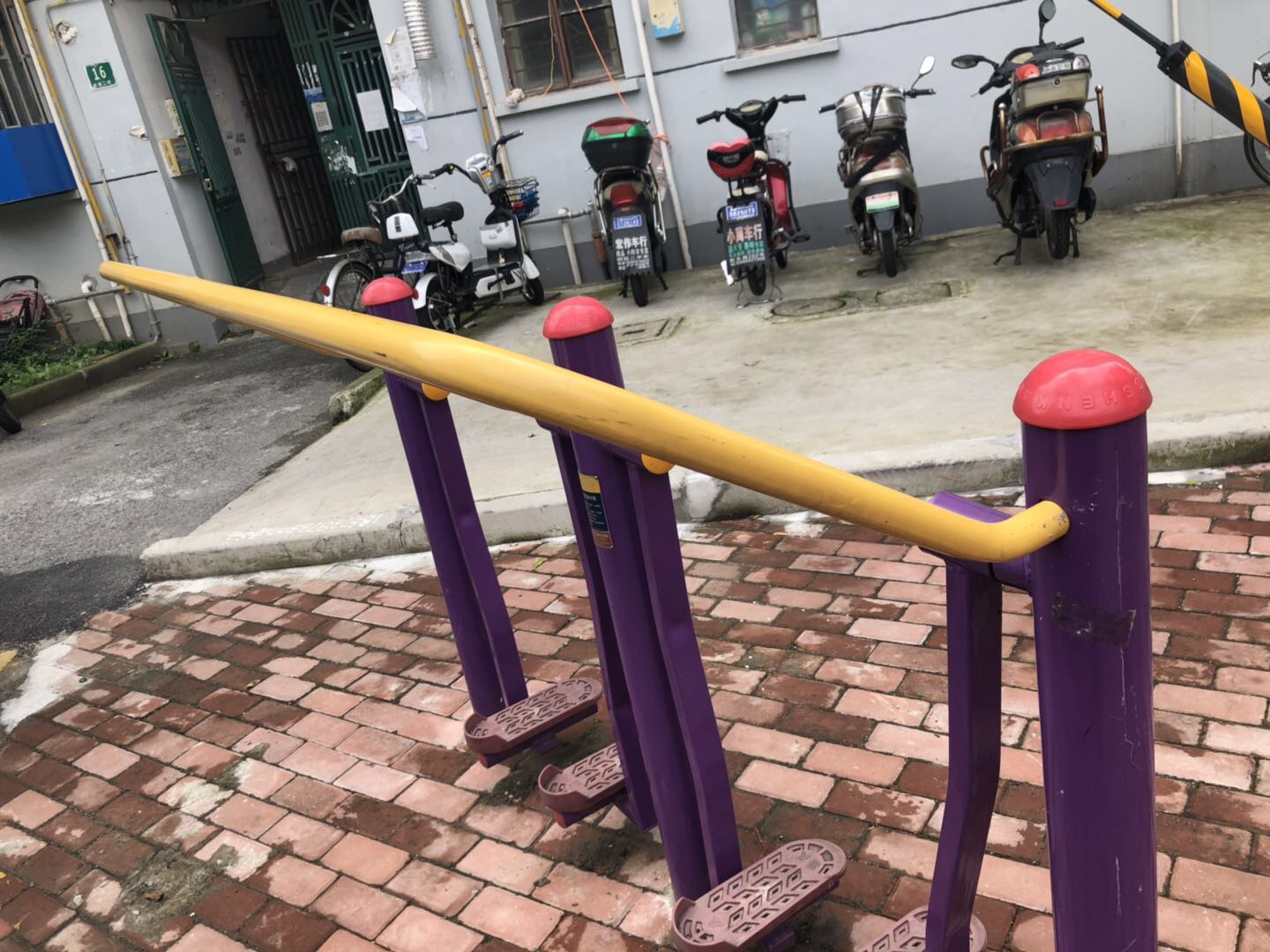 太空漫步器