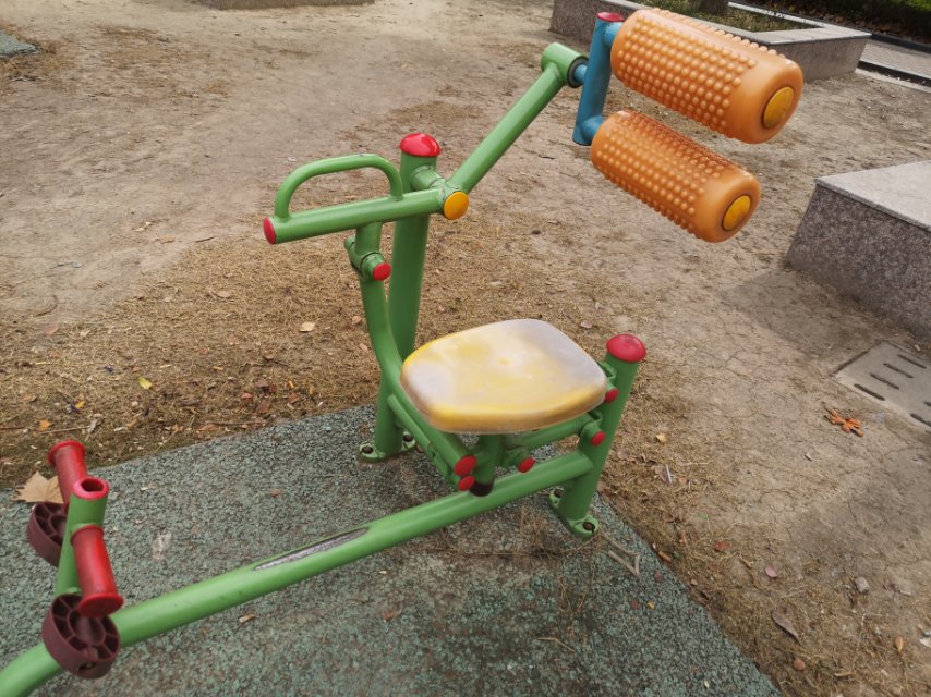 腹背鍛煉器