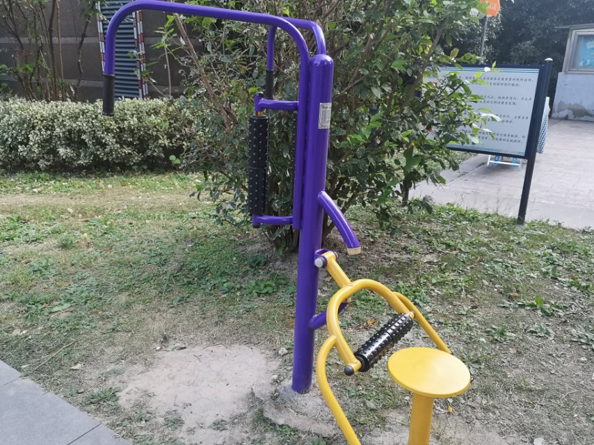 腰背按摩器