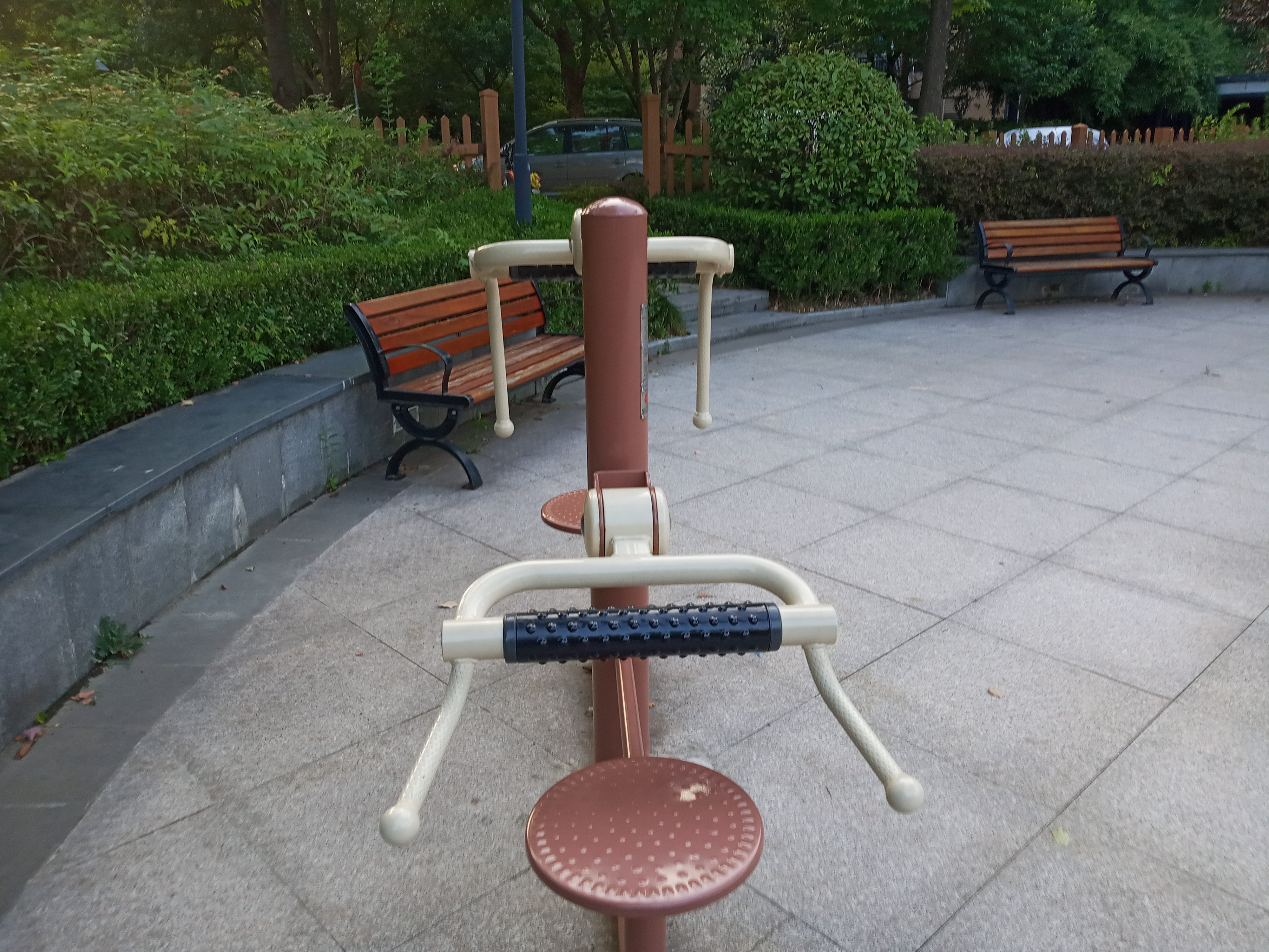 頸腰按摩器