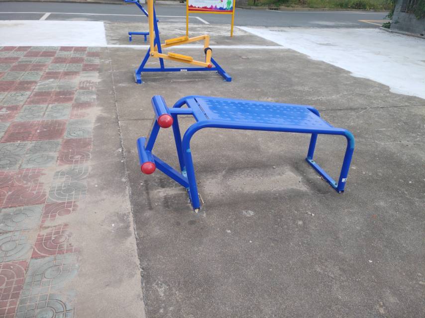 仰臥起坐板