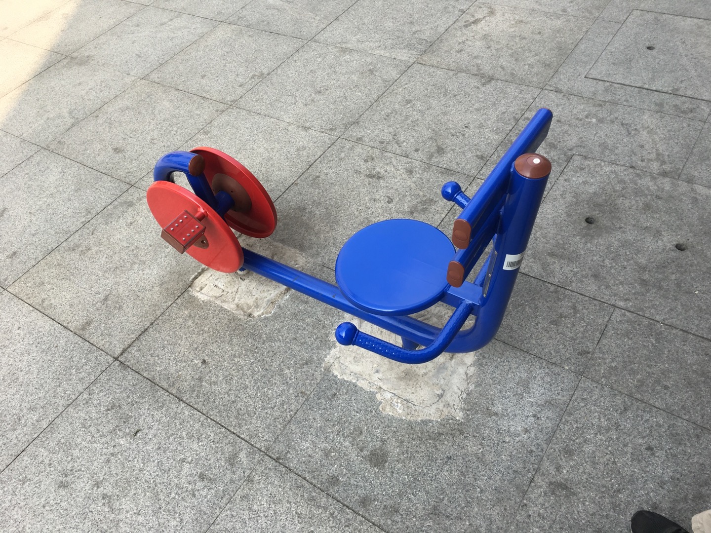 斜躺健身車