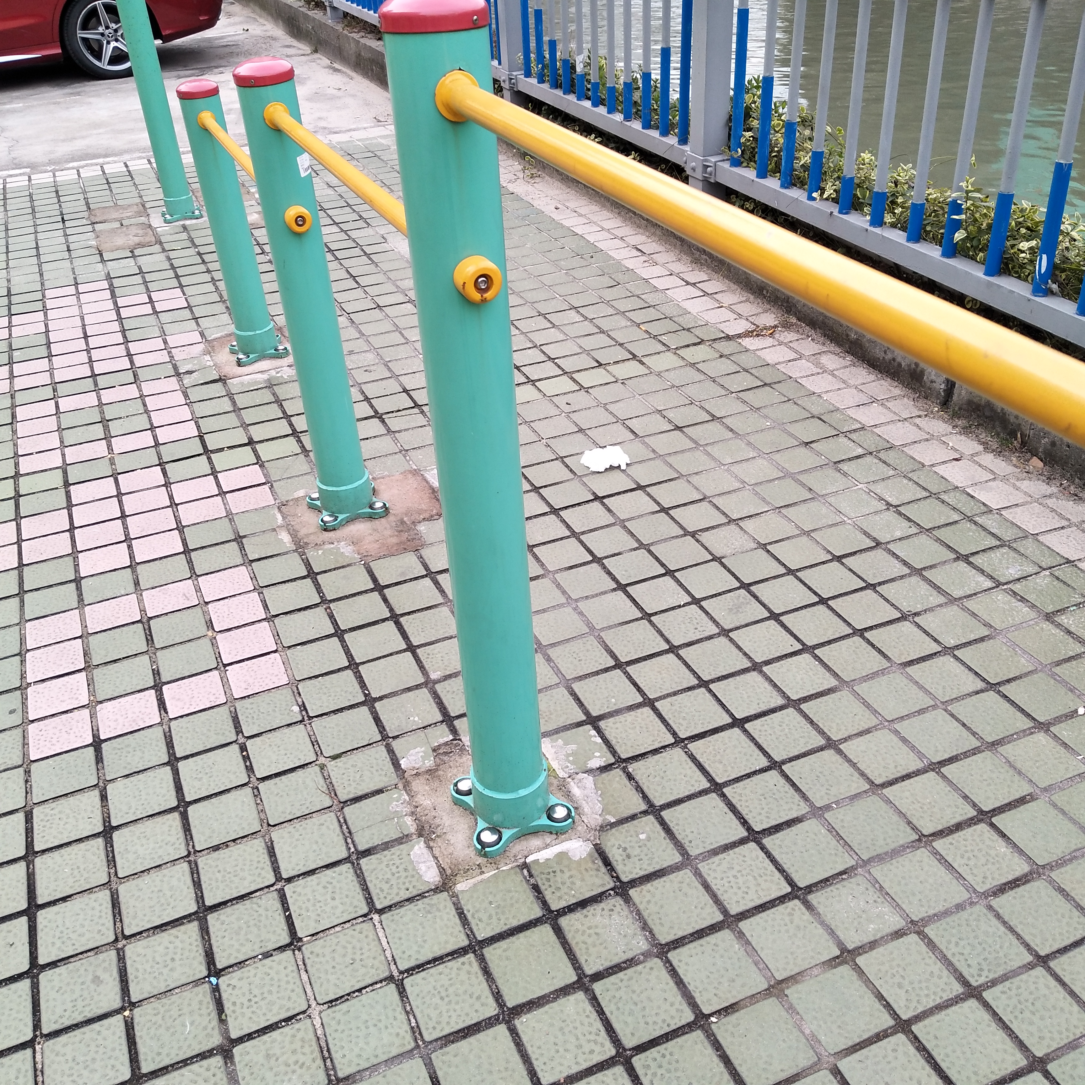 多聯壓腿架