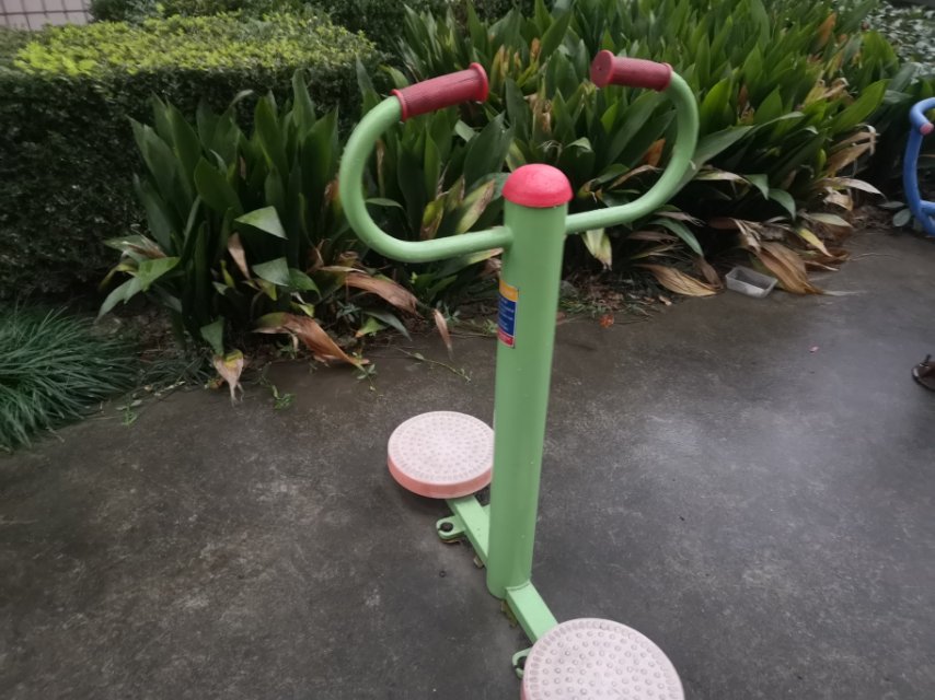 扭腰器