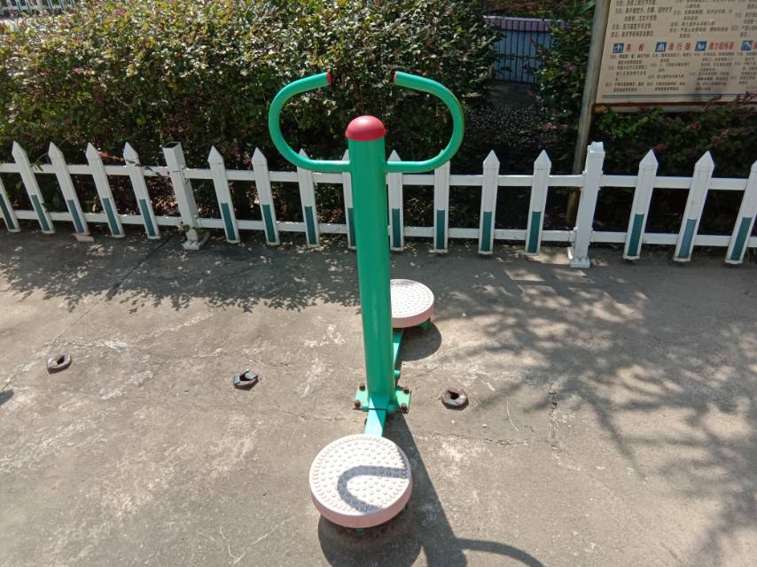 扭腰器