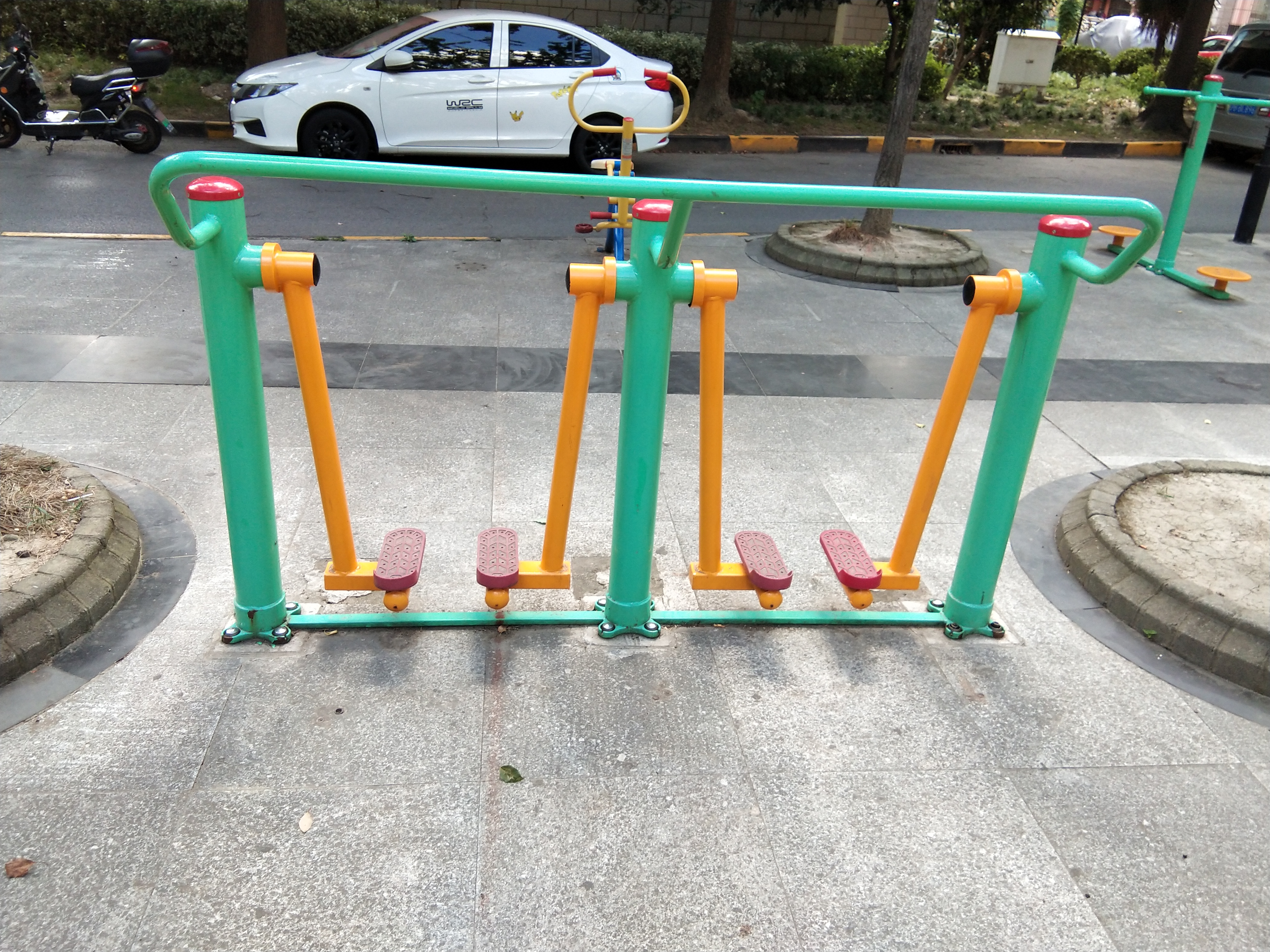 兩聯漫步機