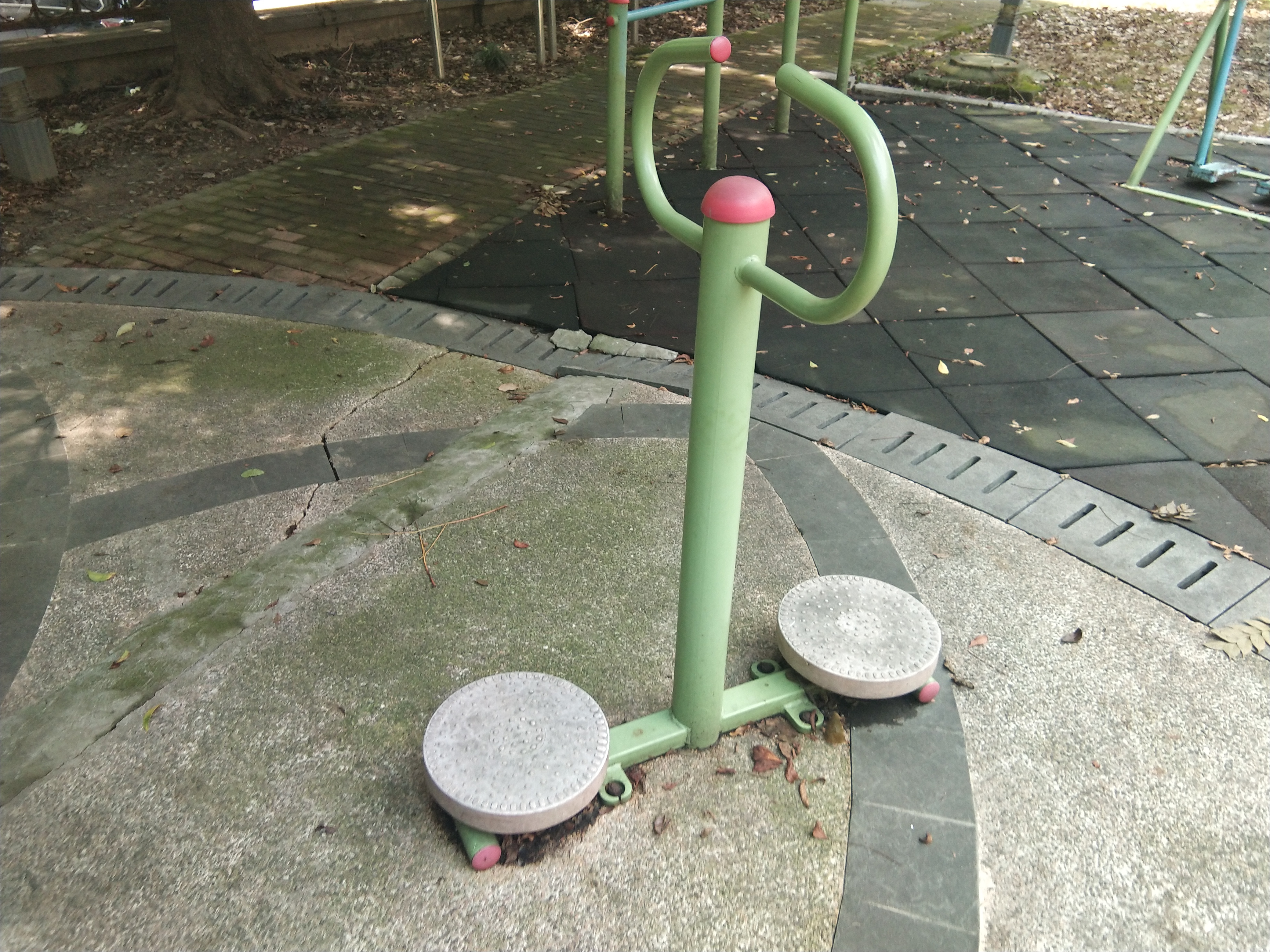 扭腰器