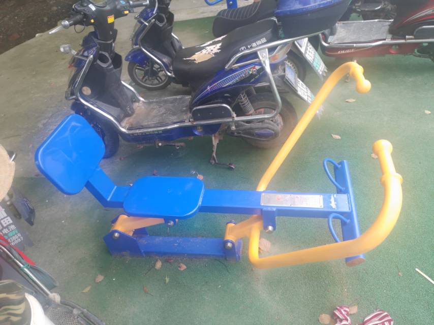 劃船器