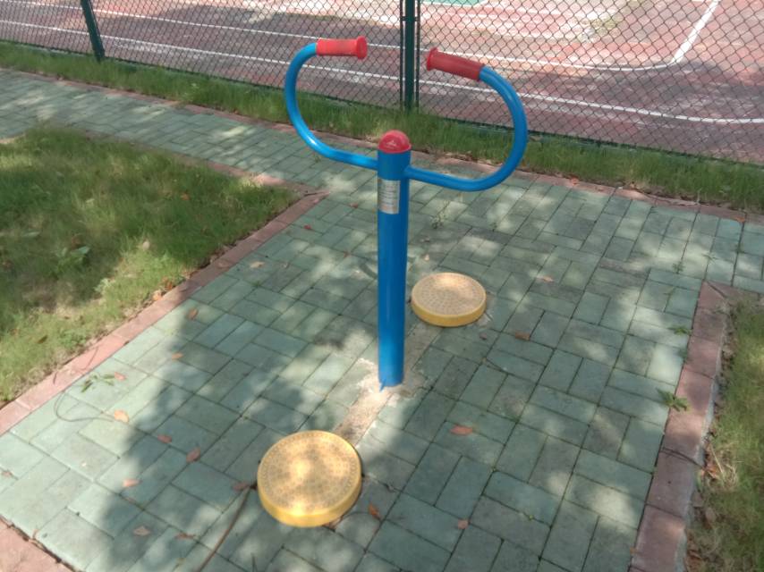 扭腰器