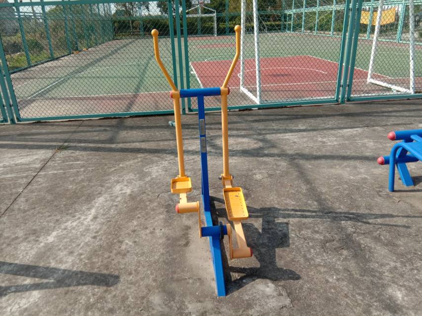 室外橢圓機