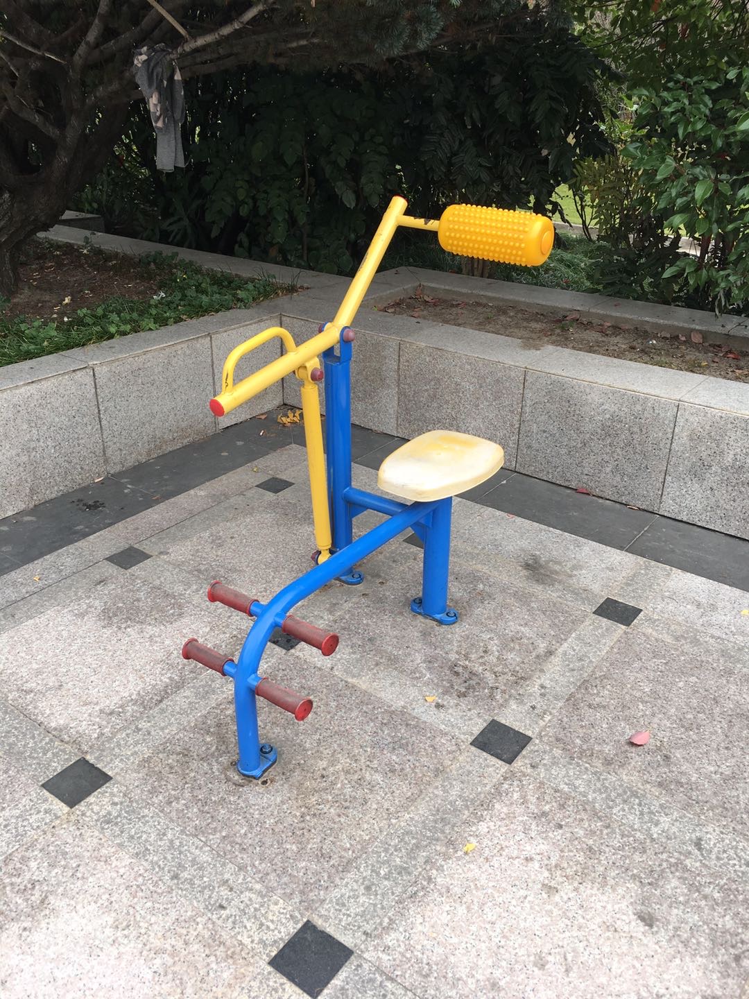 腹背鍛煉器