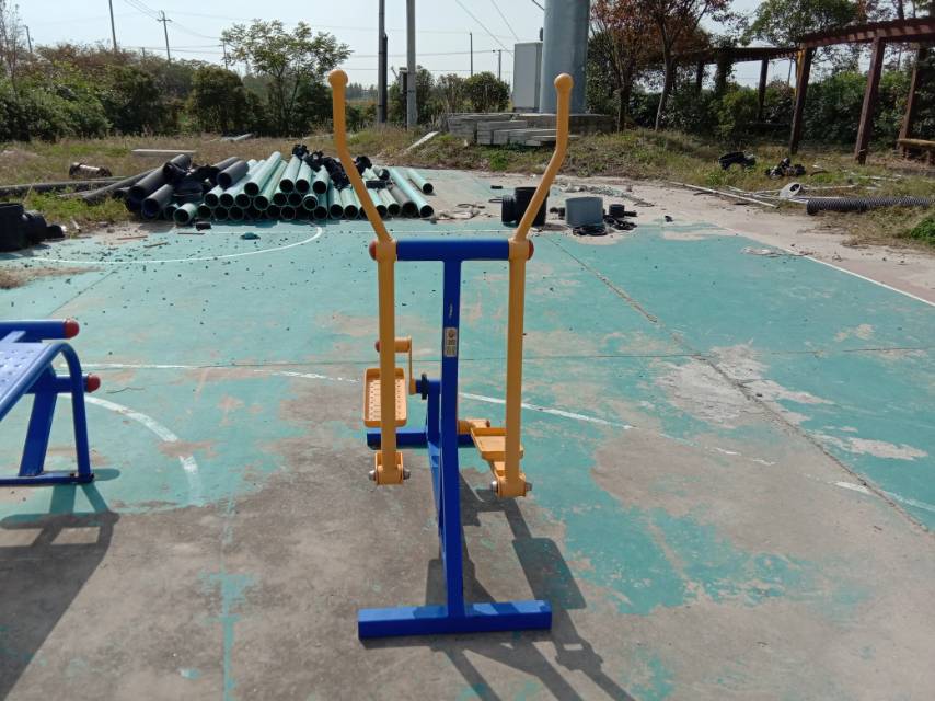 室外橢圓機