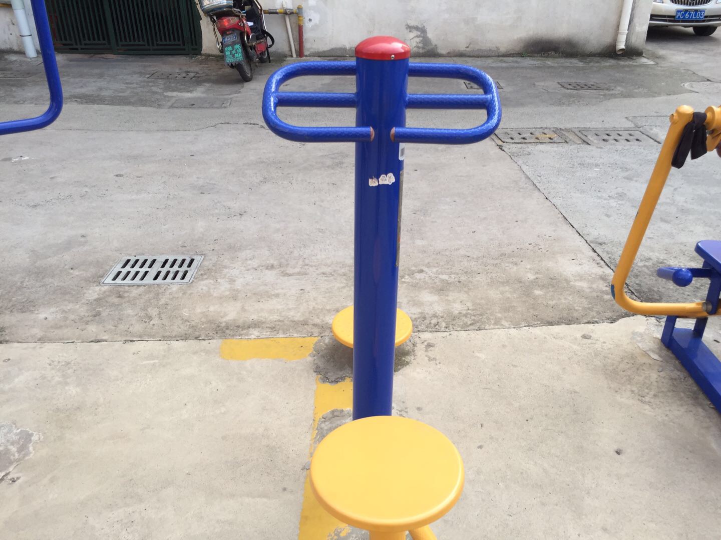 雙位扭腰器