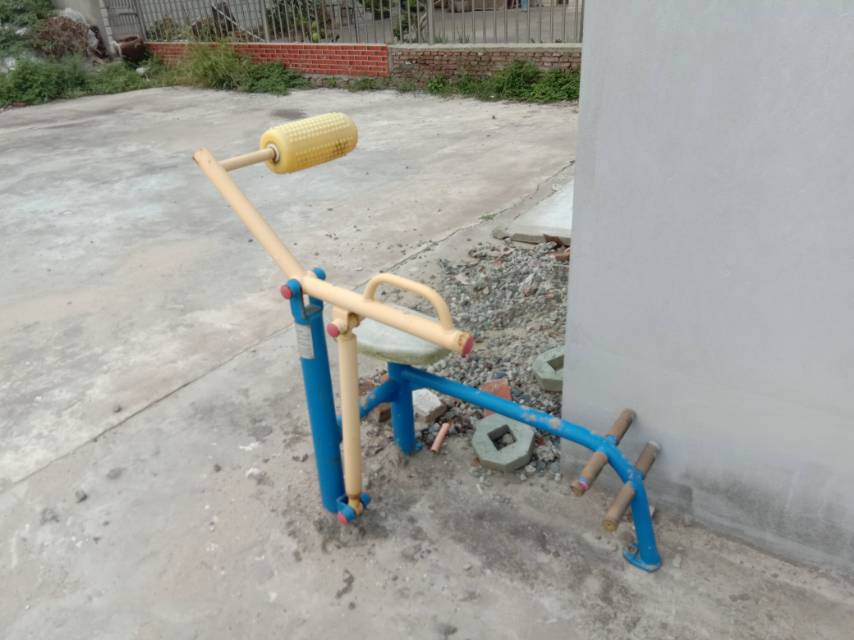 腹背鍛煉器