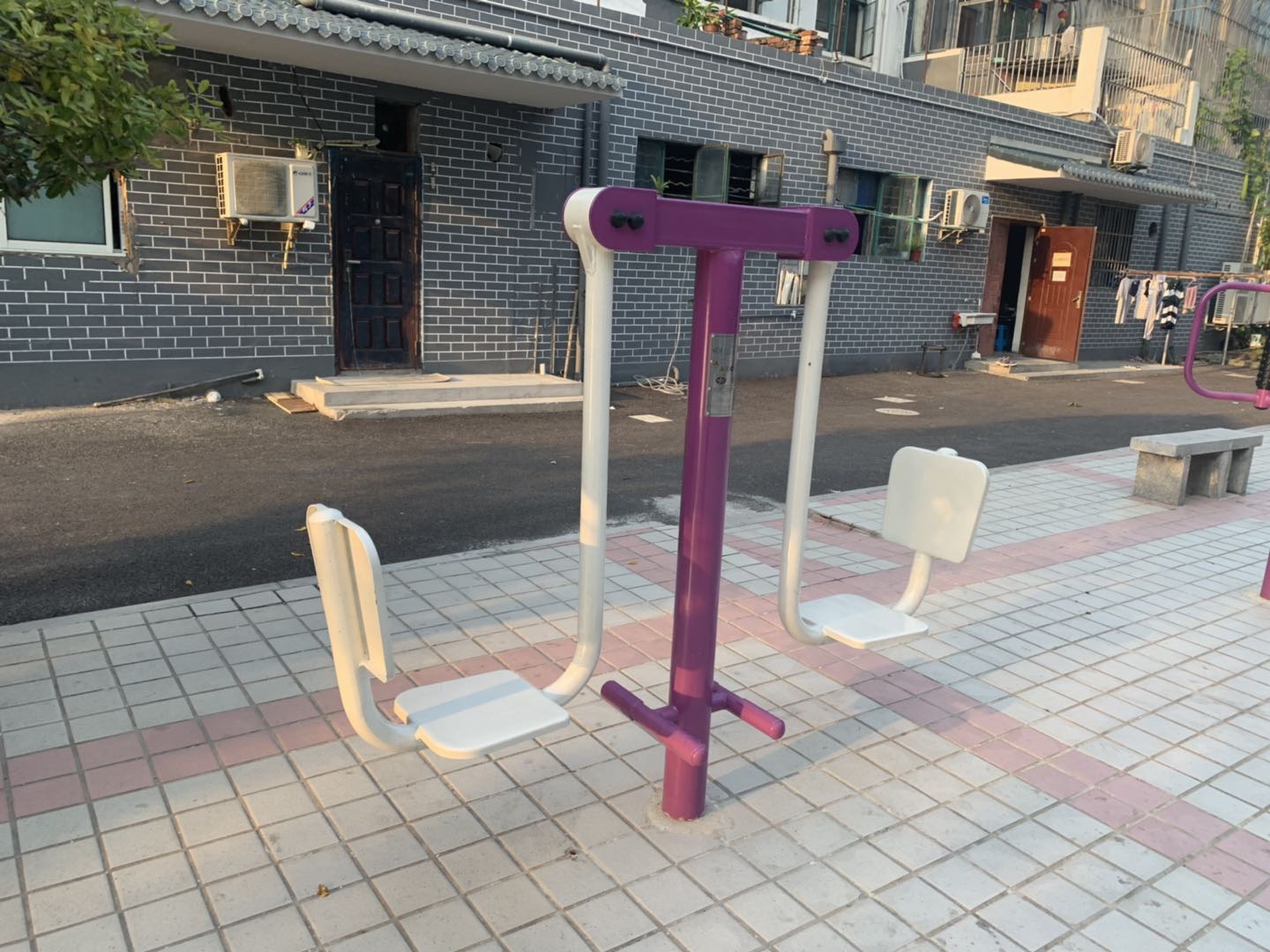 二位蹬力器