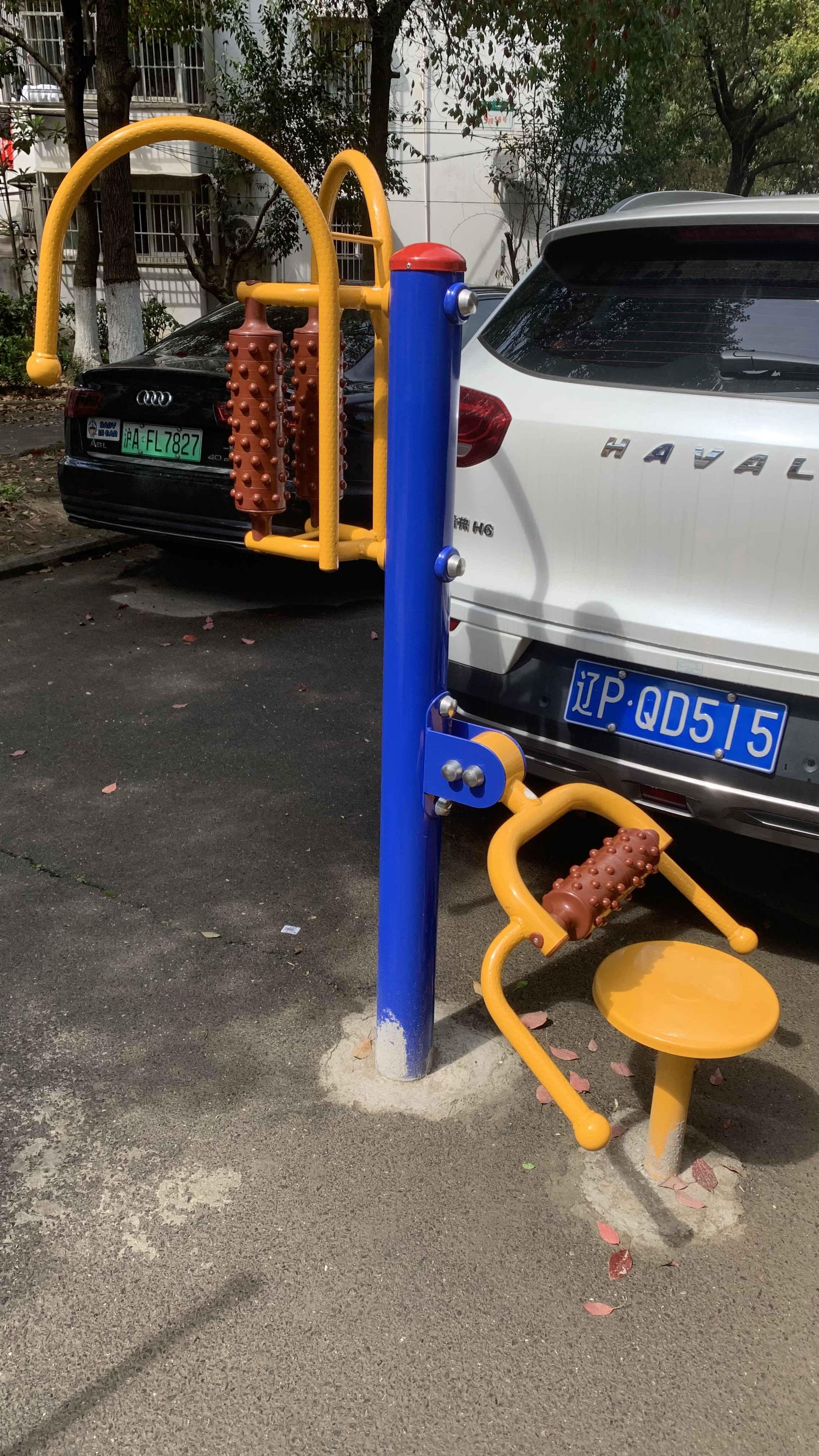 腰背按摩器