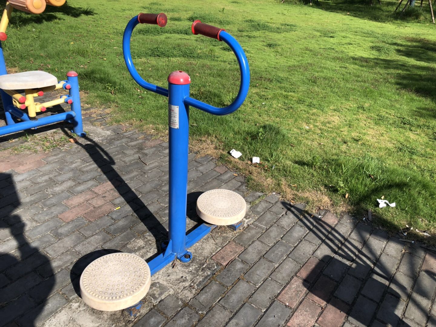 扭腰器