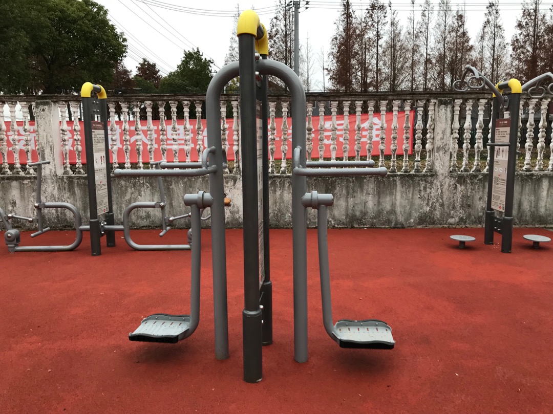 鐘擺器