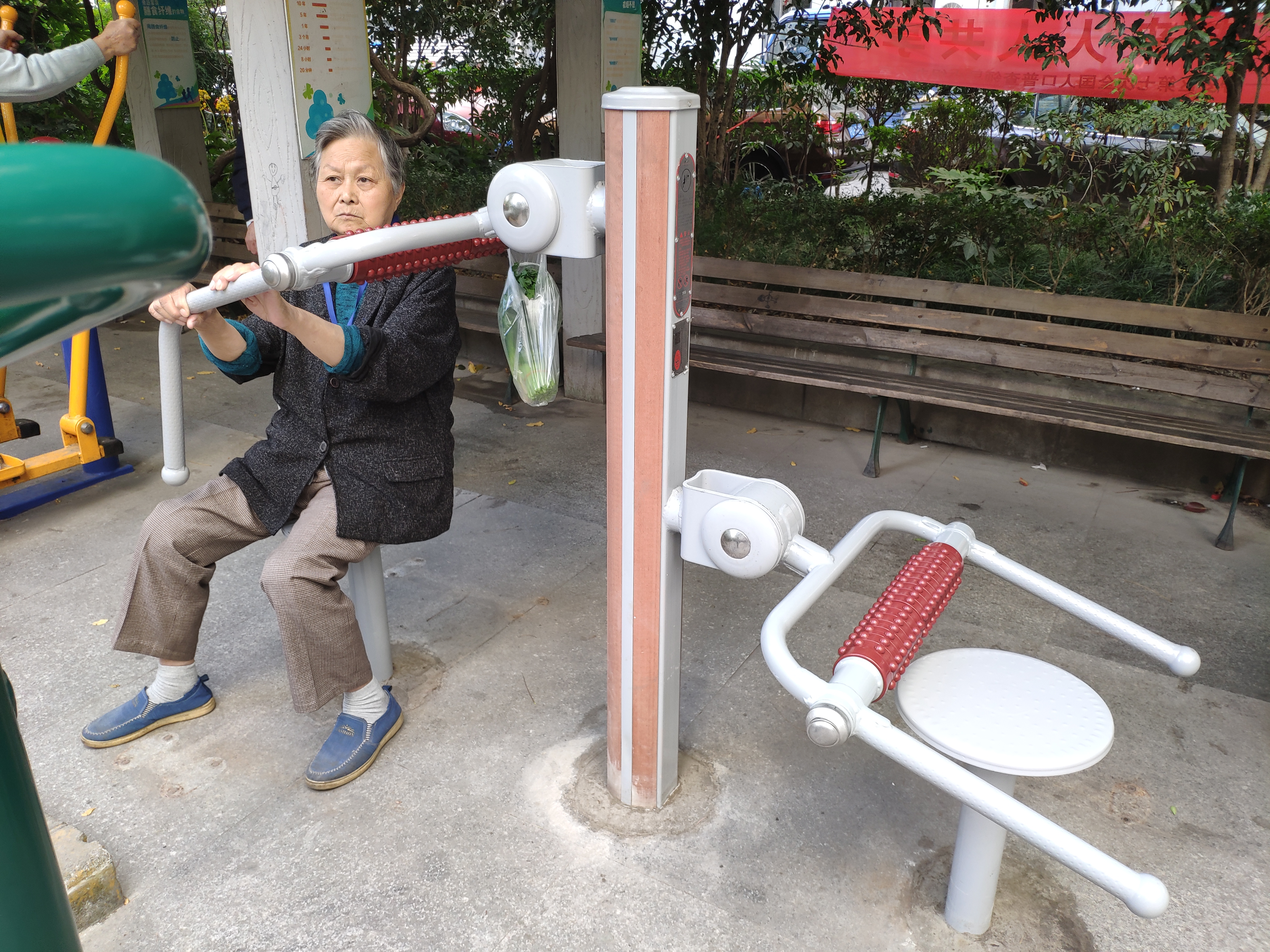 頸腰按摩器