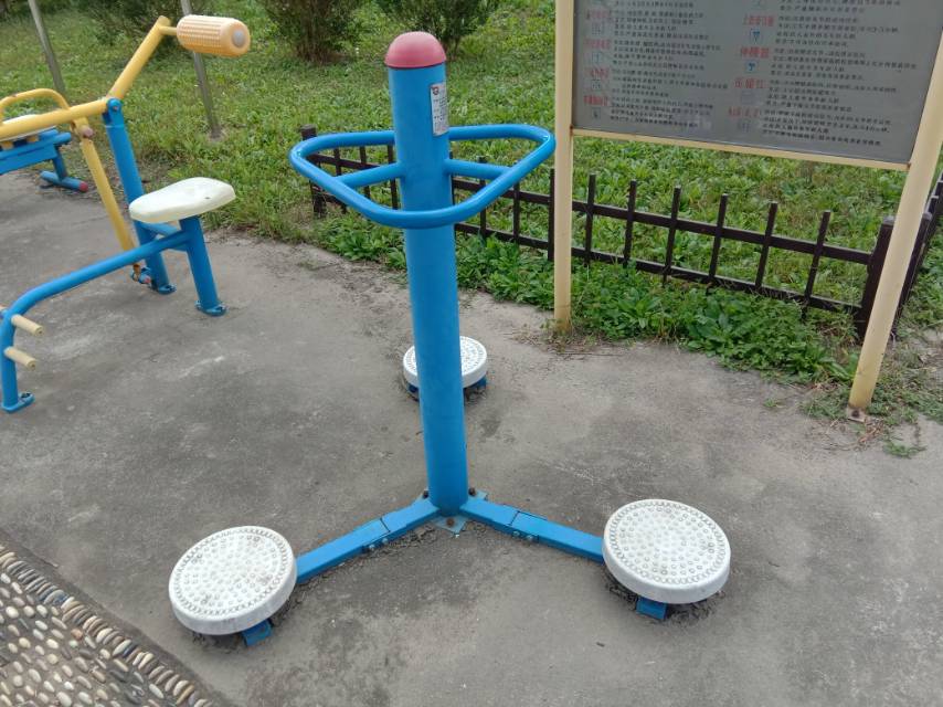 扭腰器