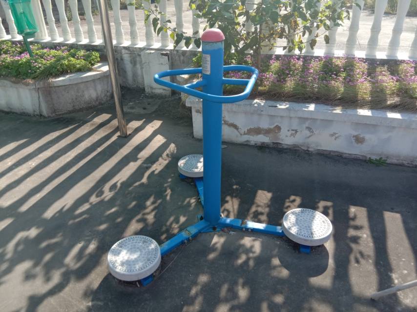 扭腰器