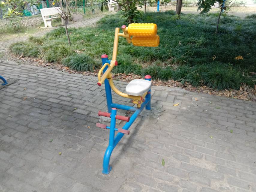 自重腰腹器
